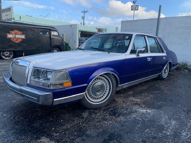 Used 1984 LINCOLN CONTINENTAL Givenchy | Lake Wales, FL