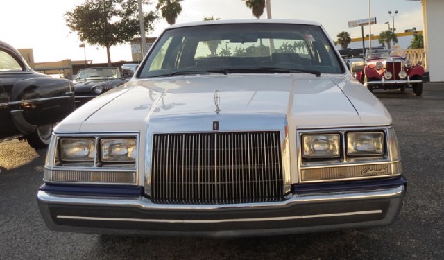 Used 1984 LINCOLN CONTINENTAL Givenchy | Lake Wales, FL