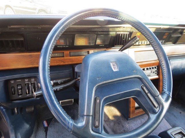 Used 1984 LINCOLN CONTINENTAL Givenchy | Lake Wales, FL