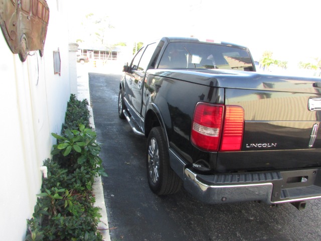 Used 2006 LINCOLN MARK LT  | Lake Wales, FL