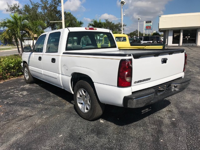 Used 2007 CHEVROLET SILVERADO 1500 CLASSIC LS2 | Lake Wales, FL