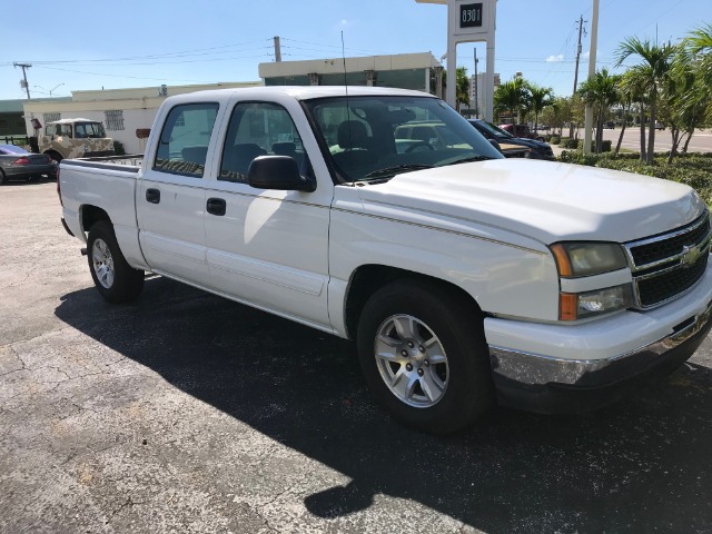 Used 2007 CHEVROLET SILVERADO 1500 CLASSIC LS2 | Lake Wales, FL