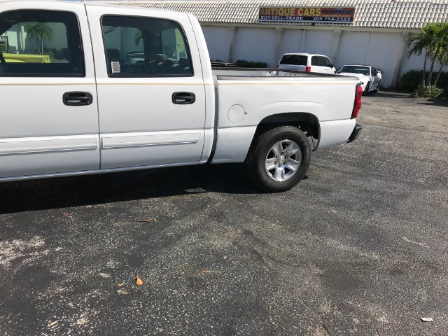 Used 2007 CHEVROLET SILVERADO 1500 CLASSIC LS2 | Lake Wales, FL