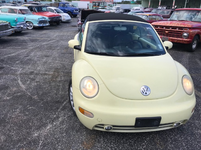 Used 2005 VOLKSWAGEN Beetle  | Lake Wales, FL