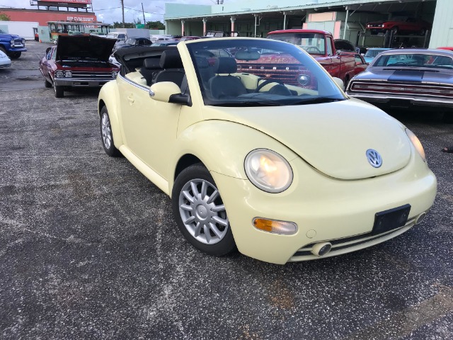 Used 2005 VOLKSWAGEN Beetle  | Lake Wales, FL