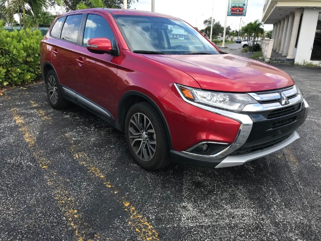 Used 2017 MITSUBISHI OUTLANDER  | Lake Wales, FL