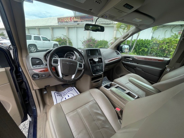 Used 2014 Chrysler Town and Country Touring | St. Petersburg, FL