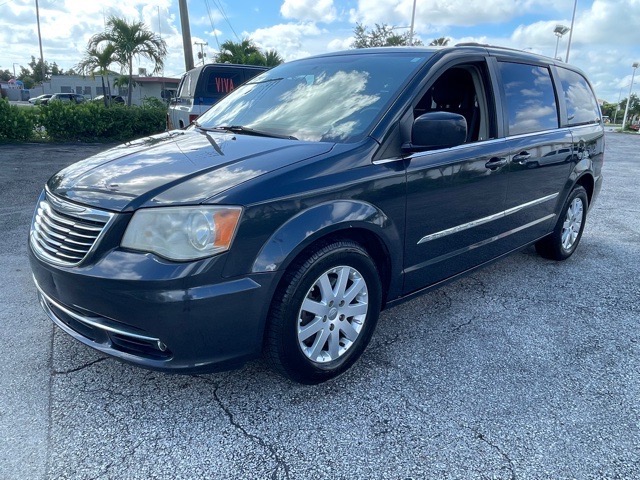 Used 2014 Chrysler Town and Country Touring | Lake Wales, FL