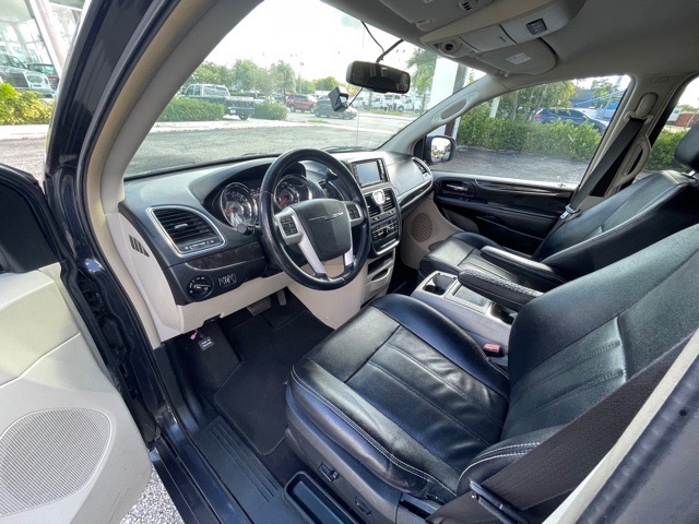 Used 2014 Chrysler Town and Country Touring | Lake Wales, FL