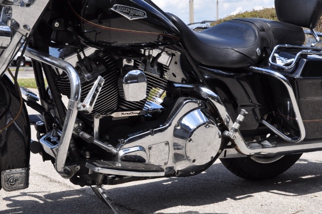 Used 2001 HARLEY DAVIDSON ROAD KING  | Lake Wales, FL