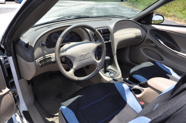 Used 2004 Ford Mustang Deluxe | St. Petersburg, FL