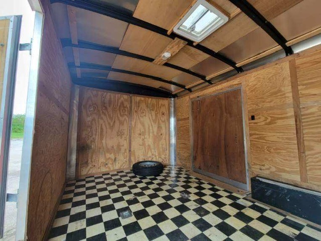 Used 2009 FOREST RIVER Continental Cargo | St. Petersburg, FL